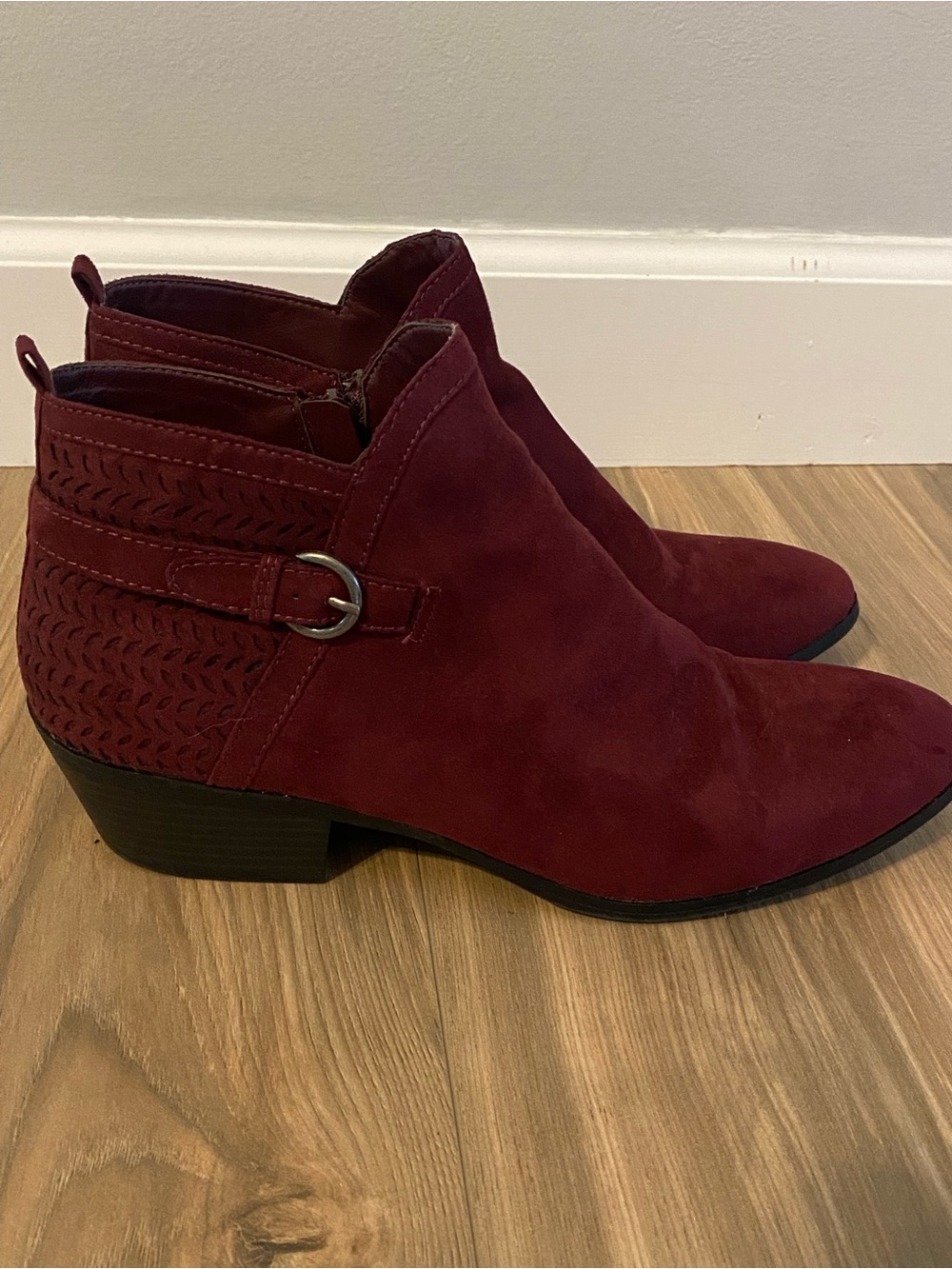 St. John's Bay Ladies 10 Leia Ankle Booties in Merlot ankle boots womens